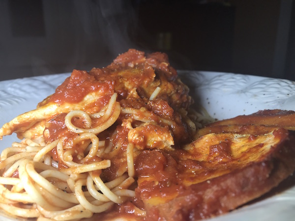 Poulet Farci au Fromage sur Spaghetti Sauce à la Viande 4