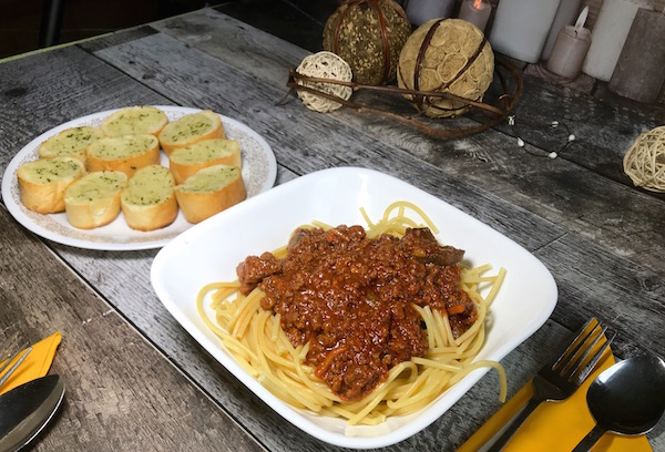 Spaghetti Sauce au Porc et Tomates 8
