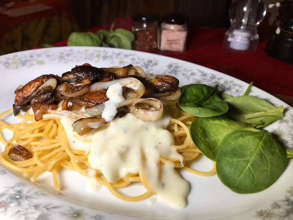 Spaghetti Sauce Carbonara Champignons et Oignons 5